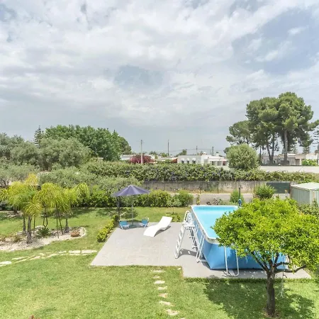Traditional In Fontane Bianche With Pool Szirakúza
